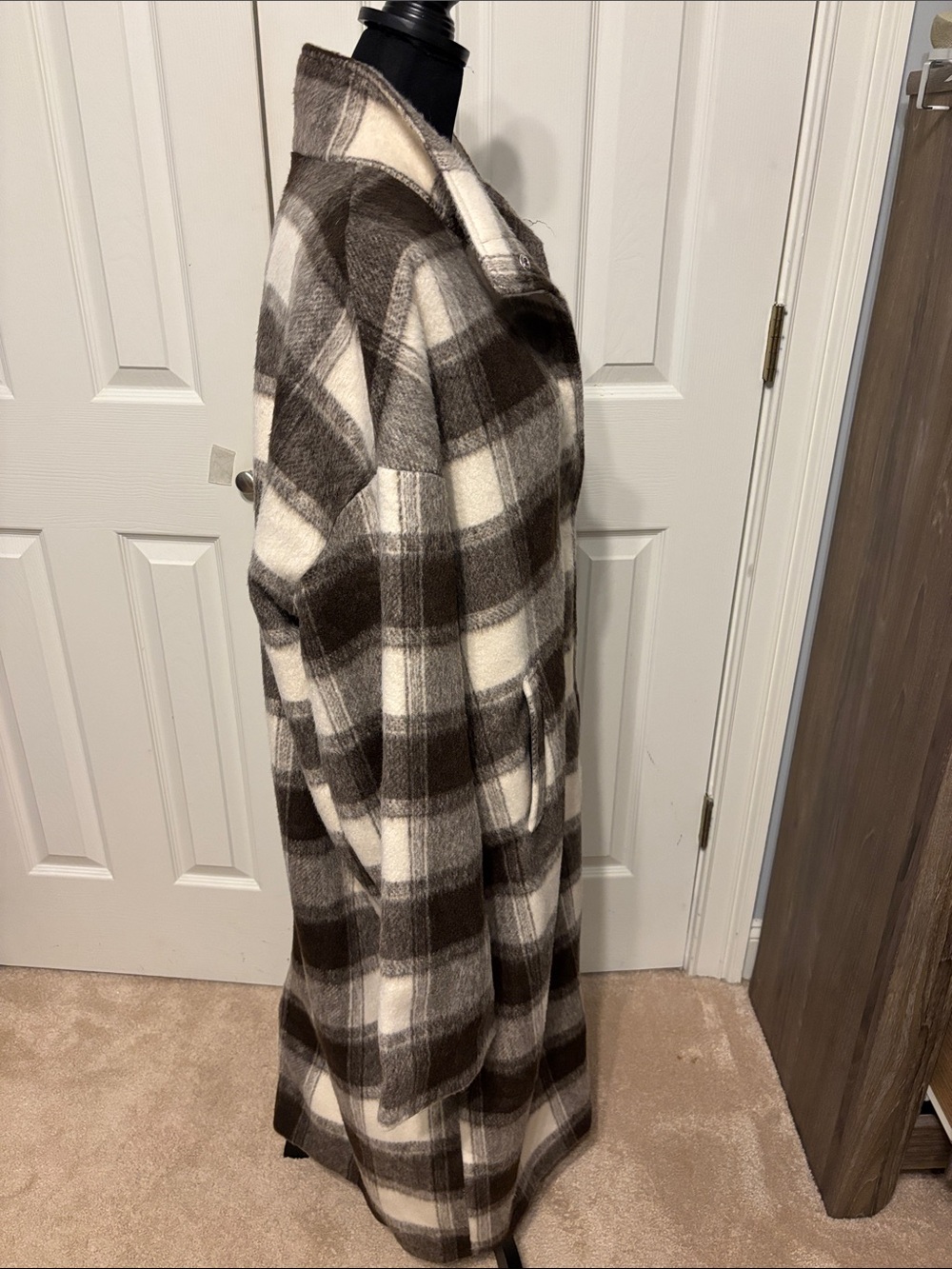 PrettyLittleThing Plaid Funnel Neck Maxi Coat - Picture 6 of 9